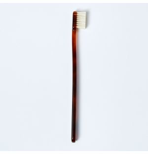 Classic Toothbrush in Natural