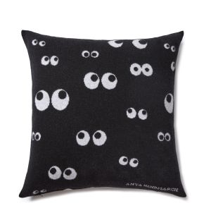Exclusive Cushion in Eyes